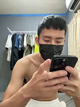 Snapshot of Benson18y chatting on 25, 12, 2024 Benson18y online show from 25, 12, 2024