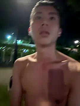 Snapshot of Benson18y chatting on 29, 10, 2025 Benson18y online show from 29, 10, 2025