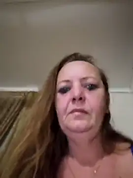 Kimmyb777 online show from 3, 3, 2026