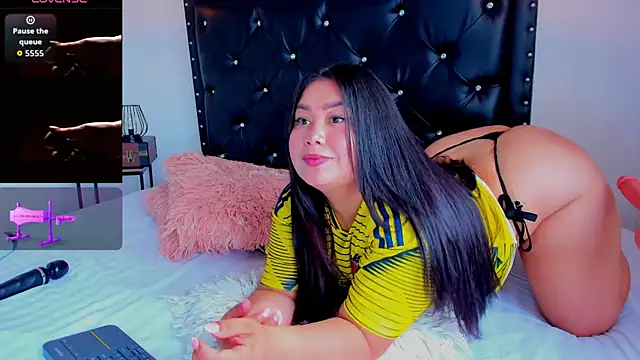Snapshot of victoriajk chatting on 3, 7, 2026 victoriajk online show from 3, 7, 2026