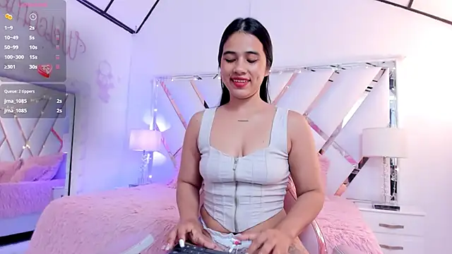 Snapshot of naughty__sara chatting on 11, 1, 2025 naughty sara online show from 11, 1, 2025