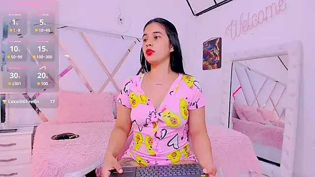 Snapshot of naughty__sara chatting on 24, 1, 2025 naughty sara online show from 24, 1, 2025