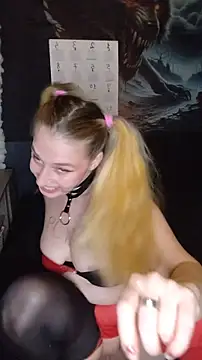 Snapshot of Sweet-SpicyOff chatting on 31, 10, 2025 Sweet-SpicyOff online show from 31, 10, 2025