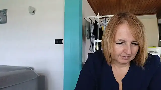Snapshot of Sandcoq chatting on 5, 6, 2026 Sandcoq online show from 5, 6, 2026