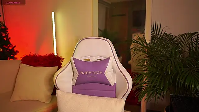 abigail adamss online show from 31, 12, 2024