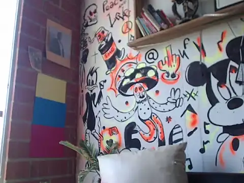 roystonee01 online show from 22, 9, 2025