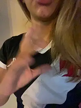 Carolinen online show from 25, 3, 2026