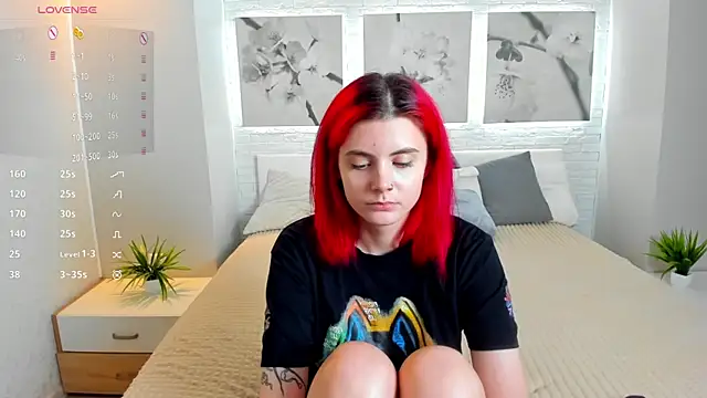 HarpyWitch online show from 7, 12, 2024