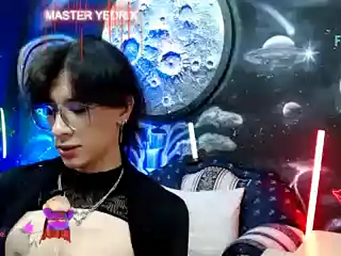 Snapshot of Yedrix chatting on 15, 2, 2025 Yedrix online show from 15, 2, 2025