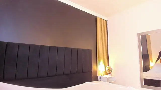 sweetsofia18 online show from 25, 9, 2025