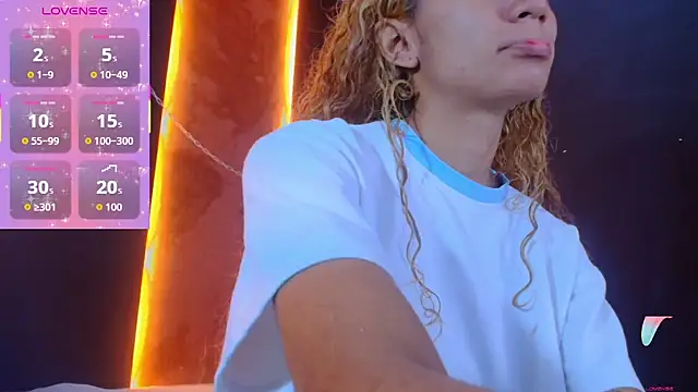 Charlotte Love10 online show from 18, 9, 2025