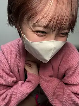 Snapshot of -x_MIU_x chatting on 3, 3, 2026 -x MIU x online show from 3, 3, 2026