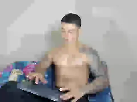 Snapshot of paul_luis chatting on 28, 2, 2026 paul luis online show from 28, 2, 2026