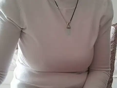 Snapshot of VeneRed chatting on 22, 3, 2025 VeneRed online show from 22, 3, 2025