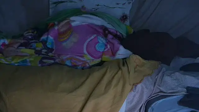 Snapshot of VeneRed chatting on 1, 10, 2025 VeneRed online show from 1, 10, 2025