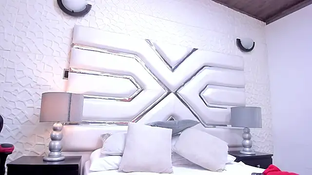 MalorySweet online show from 2, 1, 2025