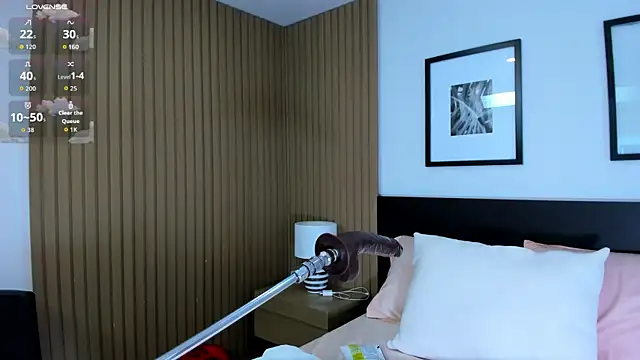 doll bella  online show from 18, 9, 2025