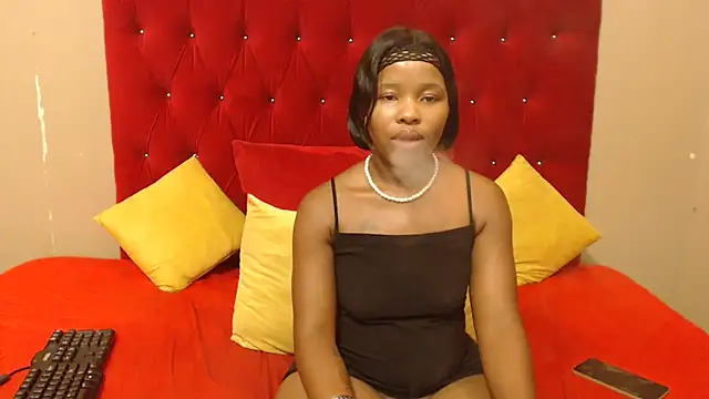 sexyboitypetite23 online show from 20, 1, 2025