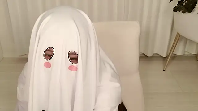 yuki room online show from 31, 10, 2025