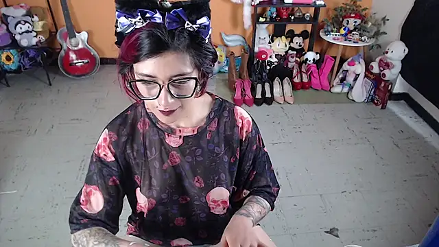 Snapshot of MissMiia2 chatting on 28, 12, 2024 MissMiia2 online show from 28, 12, 2024