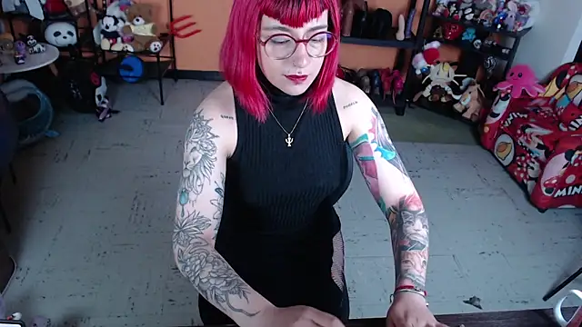 Snapshot of MissMiia2 chatting on 21, 4, 2026 MissMiia2 online show from 21, 4, 2026