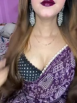 Diamond queeen online show from 2, 5, 2026