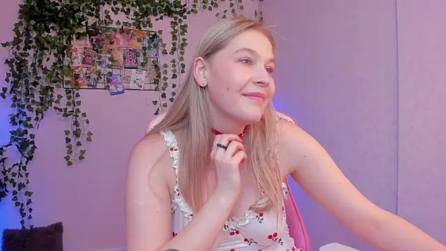 Colleen Blake online show from 28, 2, 2025