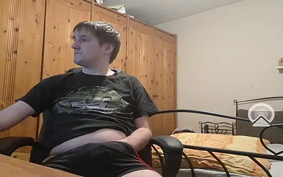 Loveme1902 online show from 14, 3, 2025