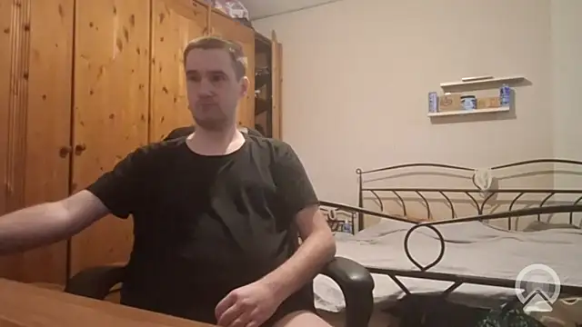 Loveme1902 online show from 16, 4, 2026