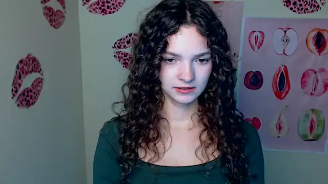 Snapshot of _SusieSu_ chatting on 4, 10, 2025 SusieSu online show from 4, 10, 2025