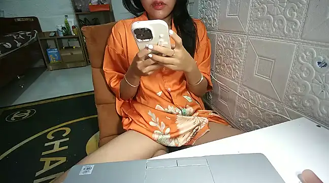 Snapshot of BIN-NA chatting on 6, 12, 2024 BIN-NA online show from 6, 12, 2024