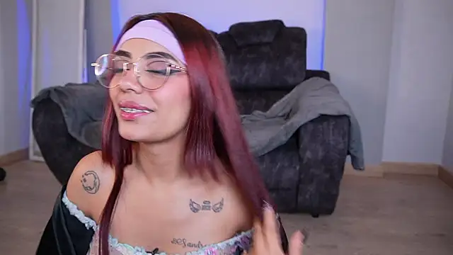 Tiffany sander online show from 22, 11, 2025