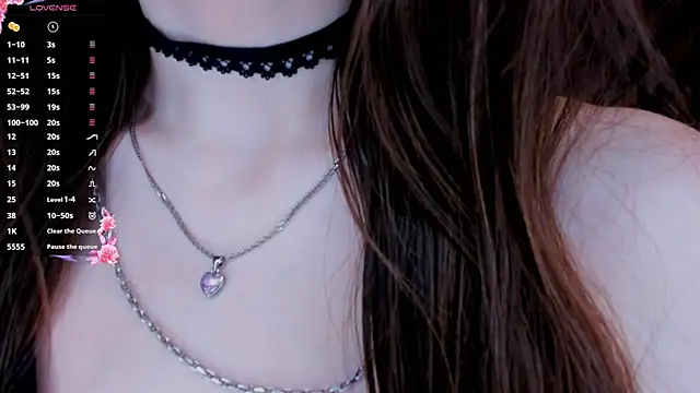 EvaBradley online show from 30, 12, 2024