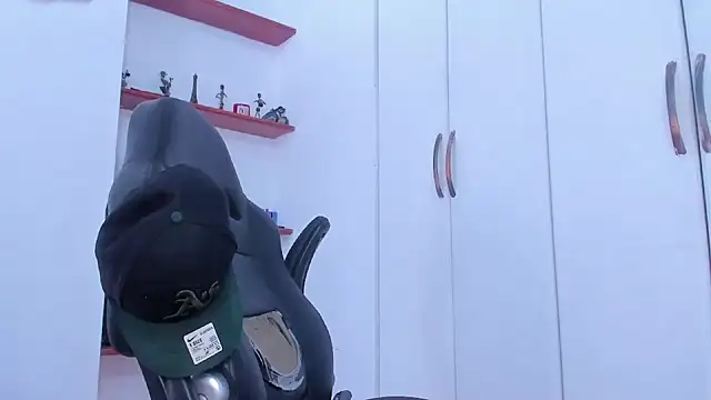 Jonryder  online show from 18, 12, 2025