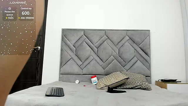 alicee 18 online show from 9, 1, 2025