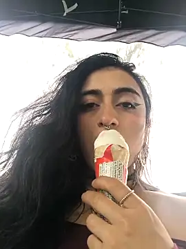 Snapshot of Lila_Desiree chatting on 4, 2, 2026 Lila Desiree online show from 4, 2, 2026