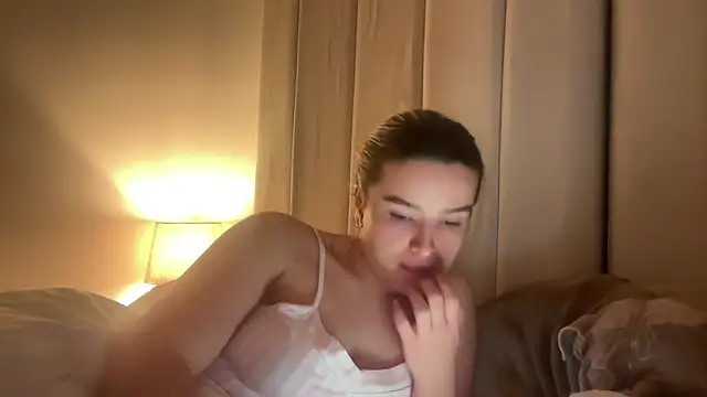 maisiesmithx online show from 27, 3, 2026