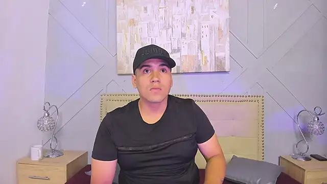 Snapshot of Vale_n_Matt chatting on 17, 9, 2025 Vale n Matt online show from 17, 9, 2025