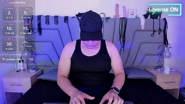 Snapshot of Vale_n_Matt chatting on 1, 10, 2025 Vale n Matt online show from 1, 10, 2025