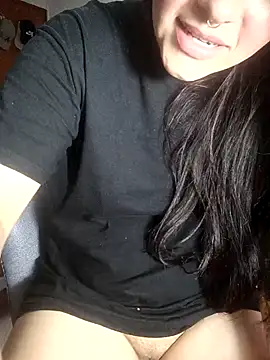 SophieWinslow online show from 22, 3, 2025