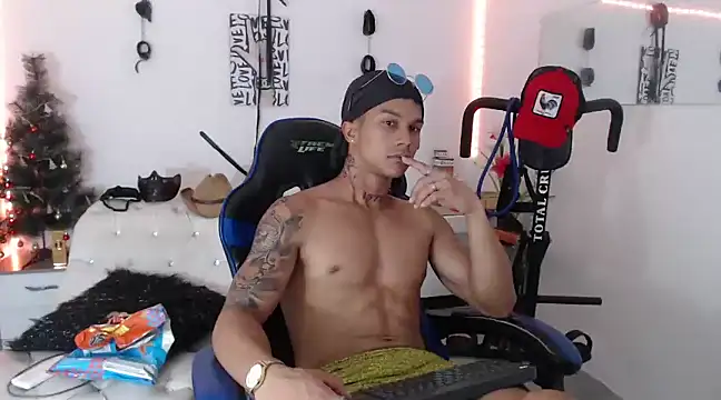 Leonard Price online show from 2, 2, 2025