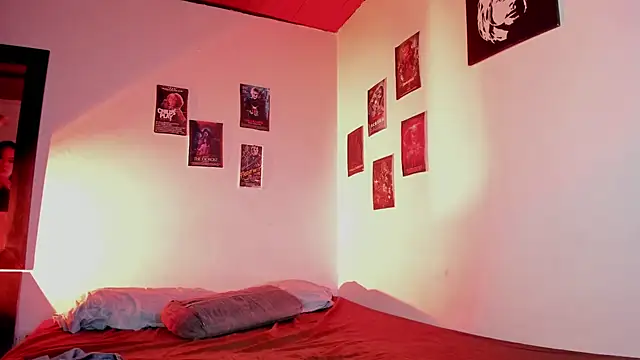 Snapshot of violetsalvatore chatting on 7, 12, 2024 violetsalvatore online show from 7, 12, 2024