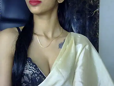 MAAYRA 09 online show from 16, 2, 2025