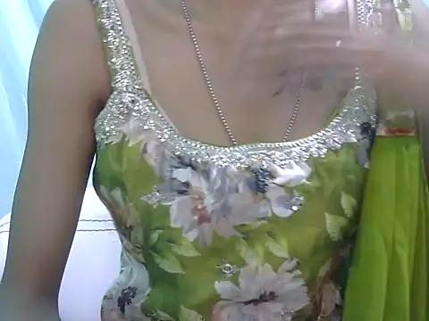 MAAYRA 09 online show from 23, 6, 2026