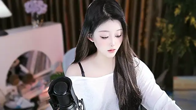 Arwyn-rr online show from 13, 11, 2025