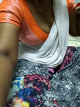 Snapshot of MaaliiiPonuTamil chatting on 1, 6, 2026 MaaliiiPonuTamil online show from 1, 6, 2026