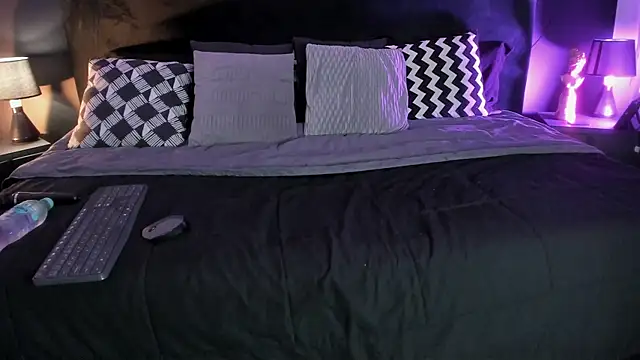 Aylen darkmoor online show from 14, 2, 2025