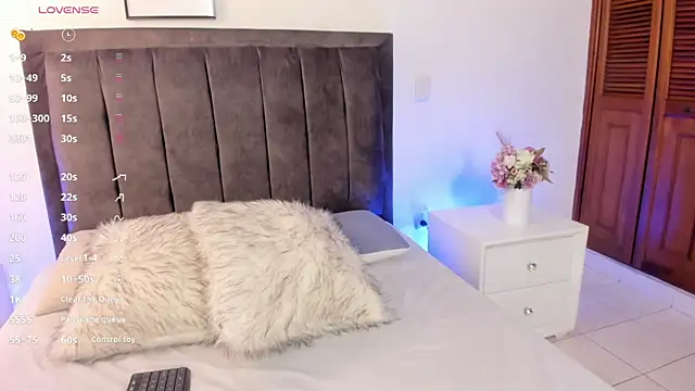 Sophia Clark8 online show from 23, 9, 2025