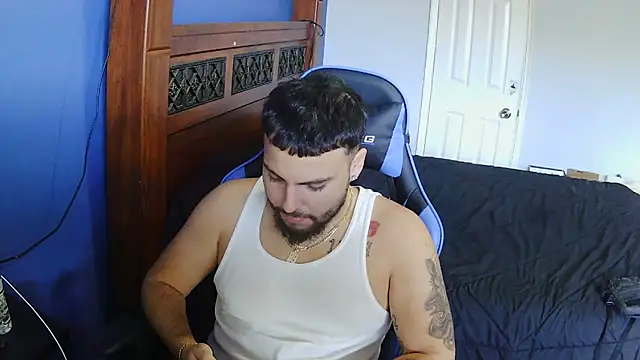 Snapshot of MasterKvn chatting on 8, 2, 2025 MasterKvn online show from 8, 2, 2025