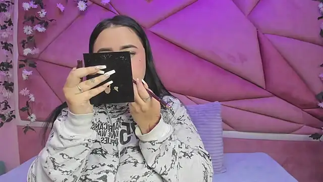 Victoria Rossy online show from 15, 11, 2025